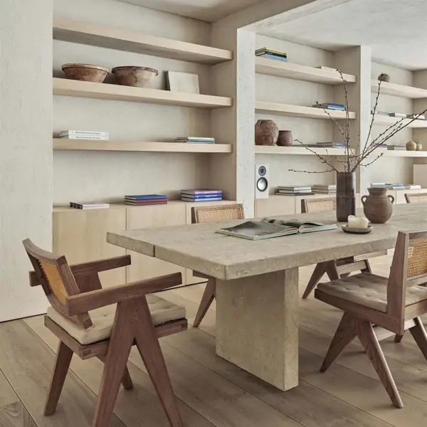 9 rincones donde las estanterías flotantes transforman el espacio: organización, ligereza visual y un toque decorativo