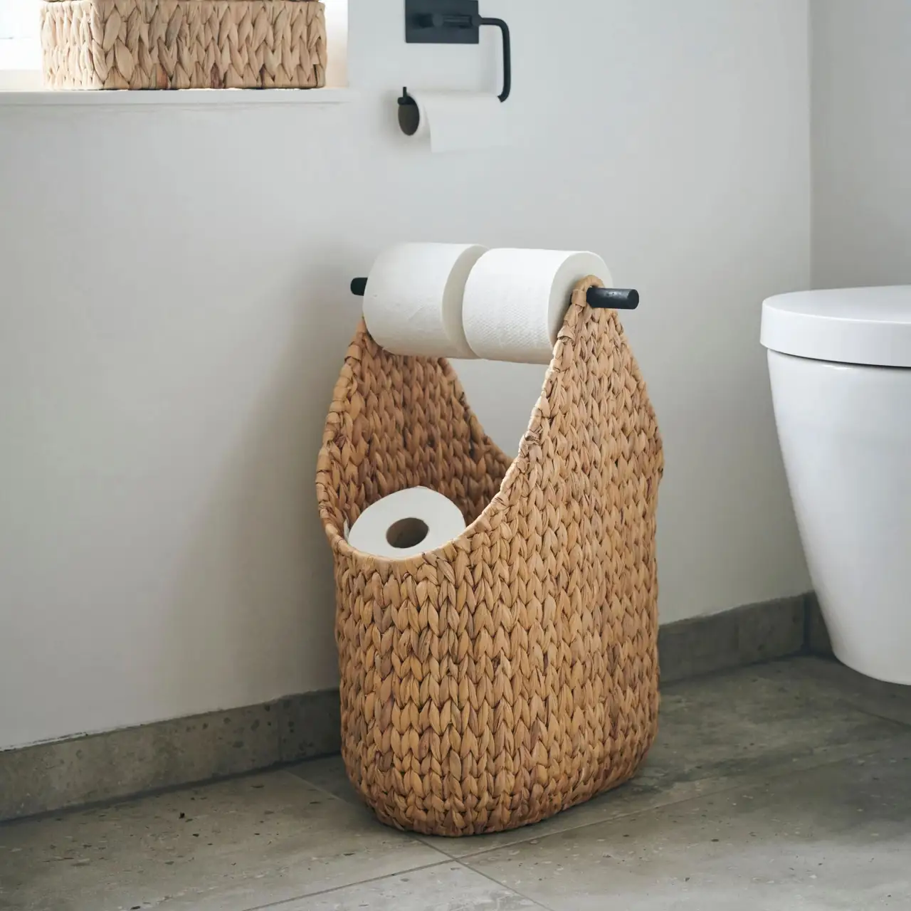 Cesta con portarrollos de baño artesanal Pape