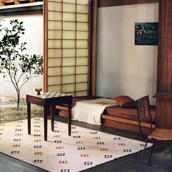 Estamos obsesionados con las fotos de esta casa de Zara Home Editions de estilo japonés y llena de piezas modernas