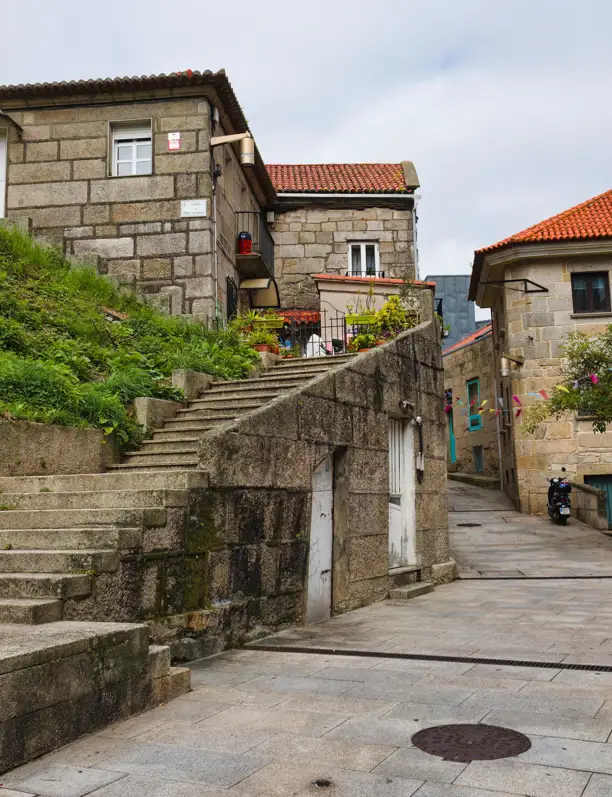 Casas tradicionales gallegas: 7 características que explican su encanto y autenticidad (y por qué nos siguen fascinando)