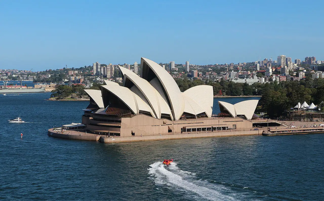 La ópera de Sídney, de Jørn Utzon, se inauguró en 1973 