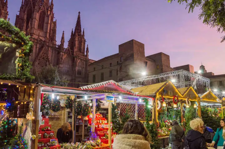 mercadillo de Barcelona  Shutterstock