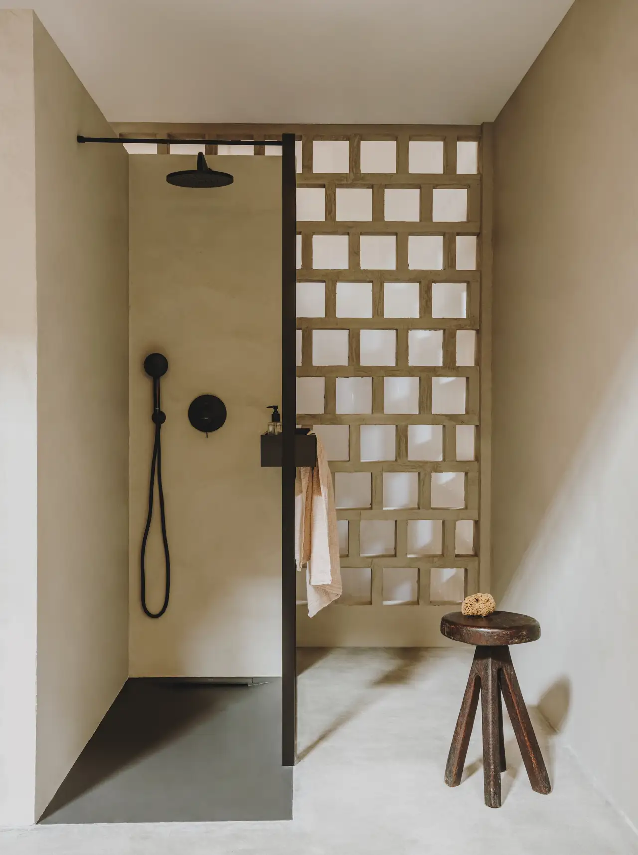 materiales baño 2025