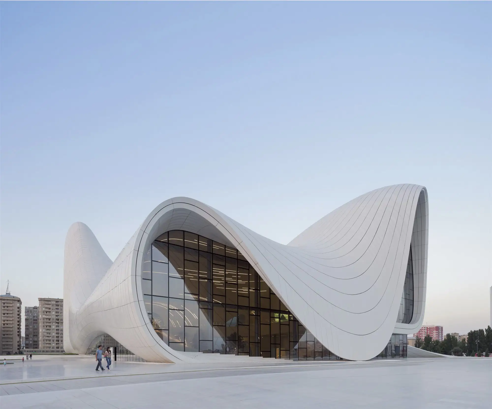 centro heydar aliyev en bakú, azerbaiyan de zaha hadid