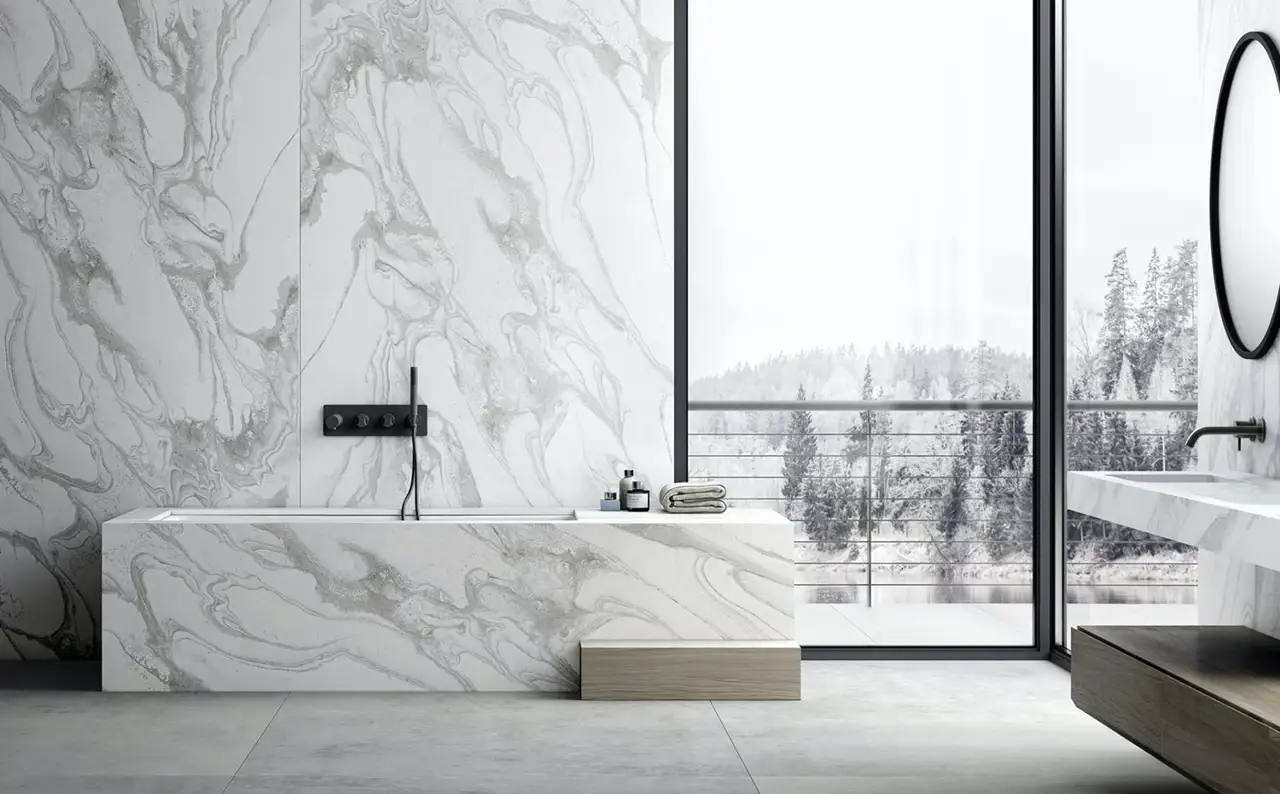 Revestimiento Dekton Liquid Sky aplicado en el baño.