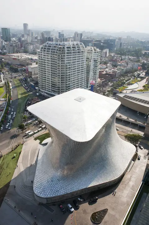 Vista aérea del Museo Souyama, de Fernando Romero Enterprise