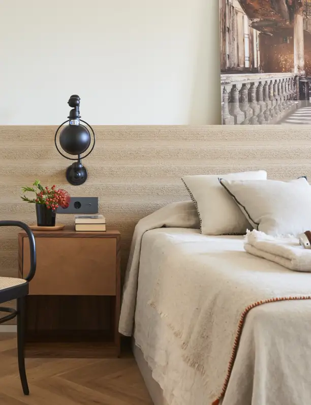 Cabeceros pintados: las ideas más acogedoras para decorar la pared de tu cabecero en 2025