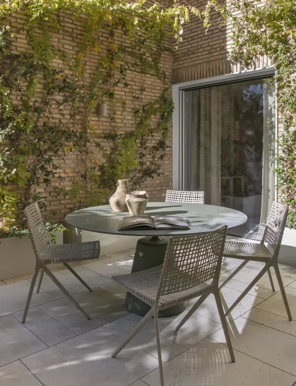 Cómo decorar patios pequeños con poco presupuesto: ideas sencillas para aprovechar al máximo el espacio