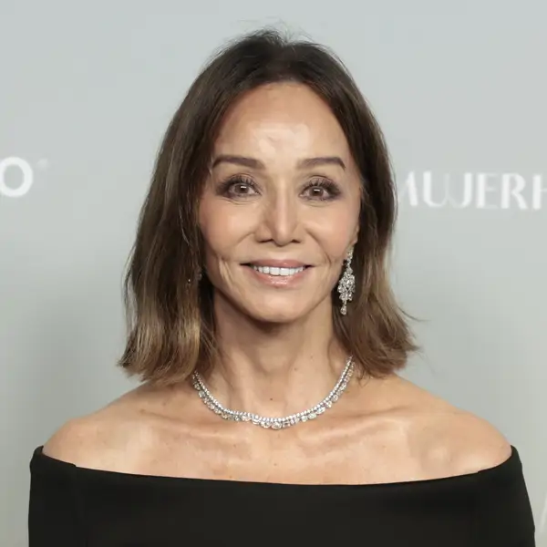 Entramos en la elegante cocina de Isabel Preysler: abierta, con isla de mármol y con ‘sello’ de Tamara Falcó