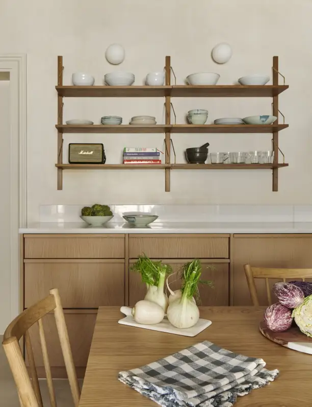 NO tengo una cocina grande, pero desde que compré este mueble de IKEA he ganado mucho espacio