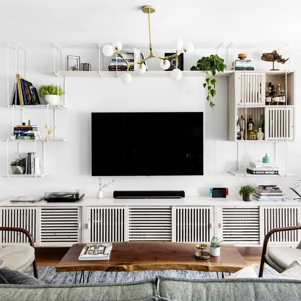 Decorar la pared del televisor en 2025: ideas originales y de tendencia que poca gente utiliza en el salón