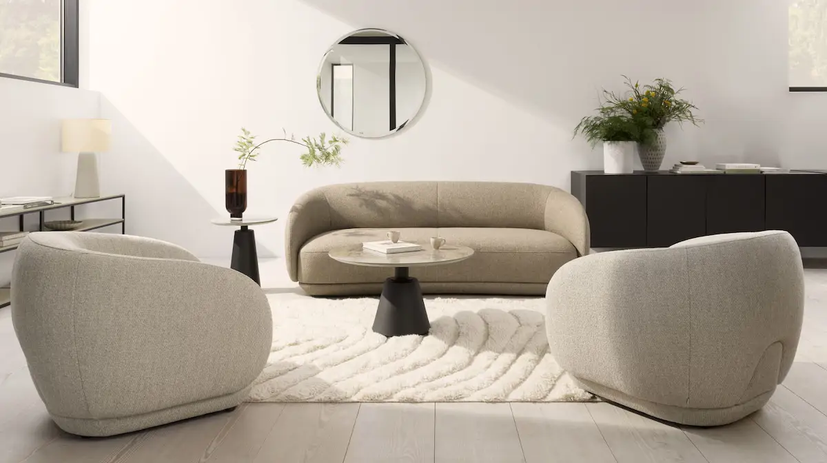 Salón con sofá y sillones modernos 