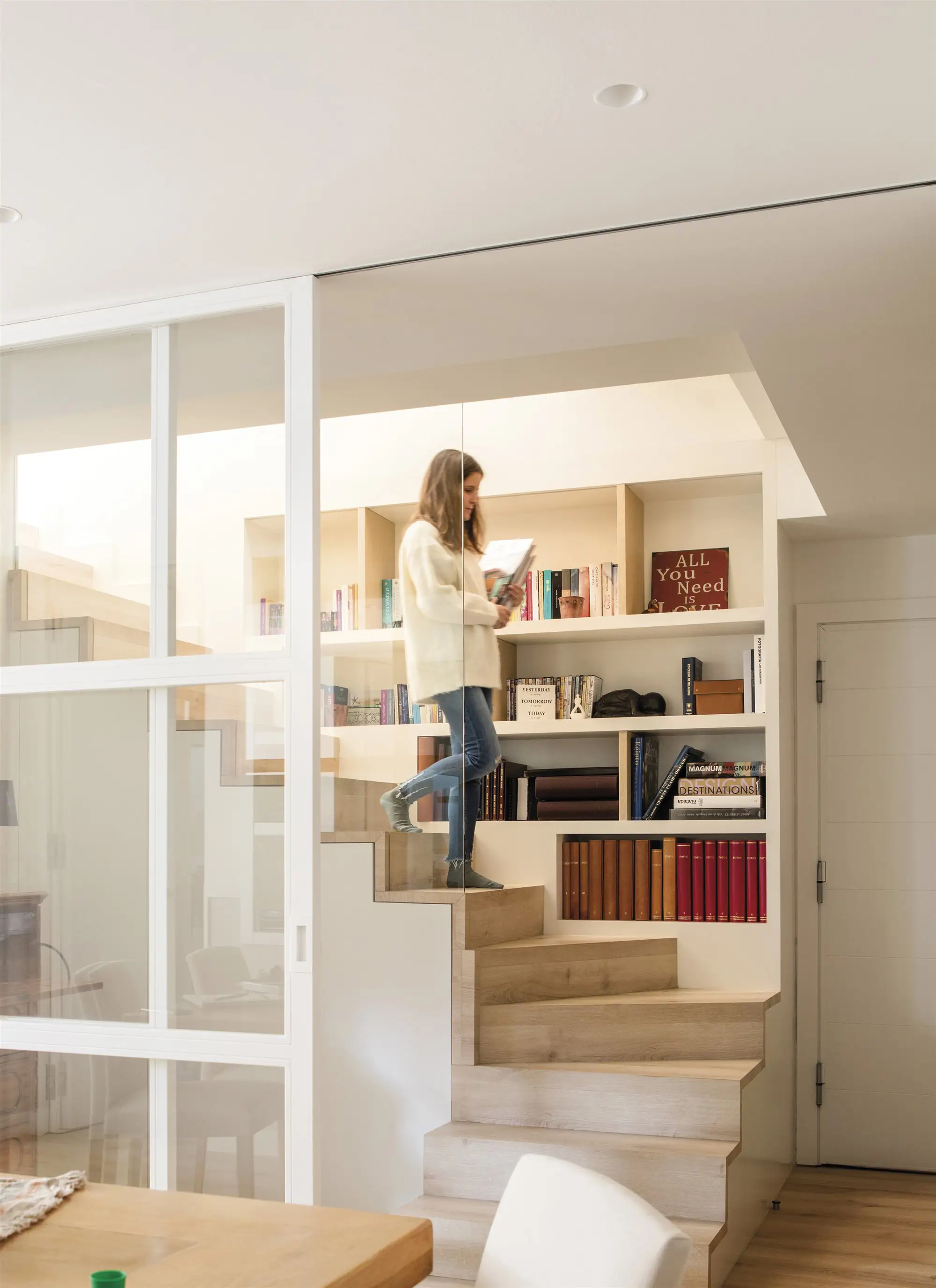 Una librería en la escalera