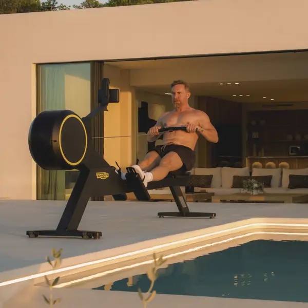 Entramos en el gimnasio de David Guetta en su casa de Ibiza: con tecnología inteligente y vistas al mar