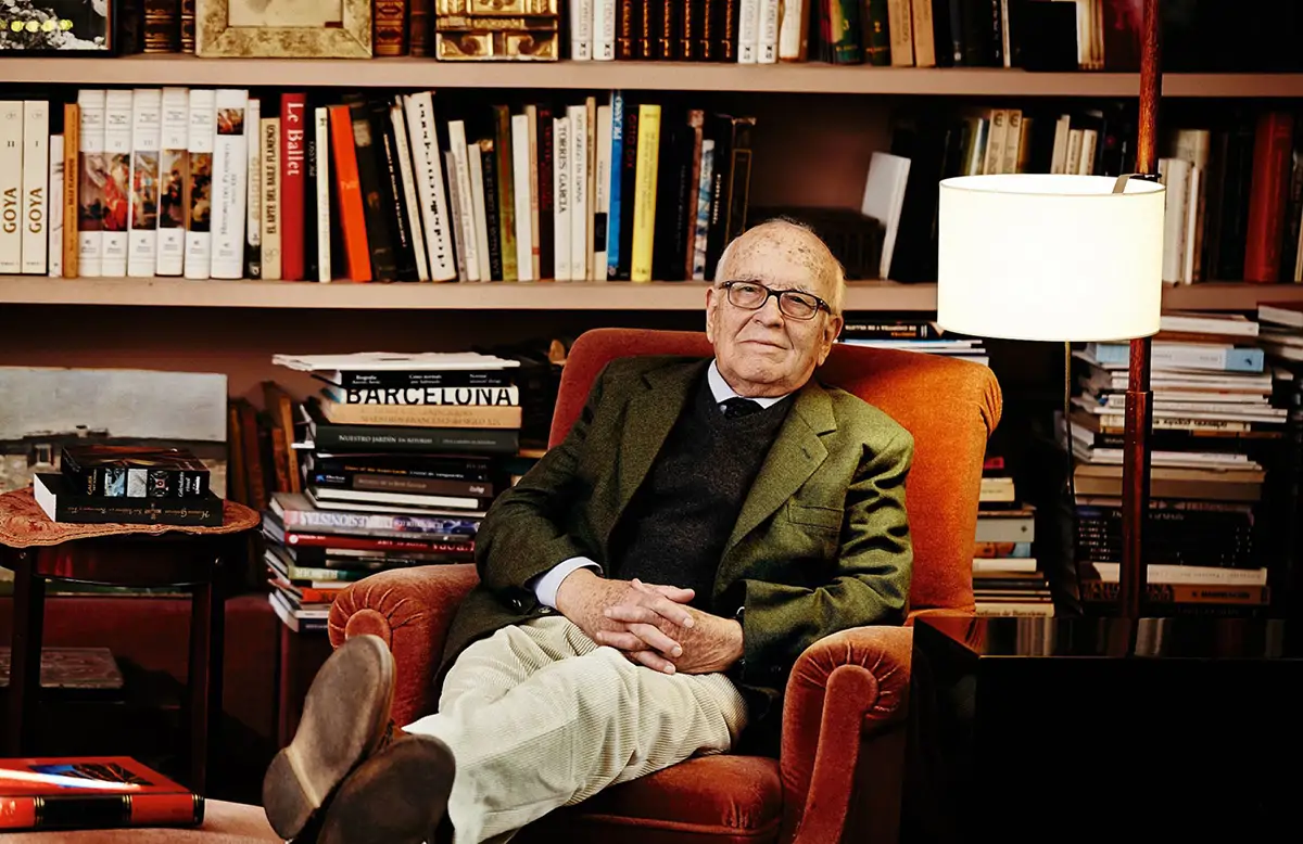 Miguel Milá en su estudio