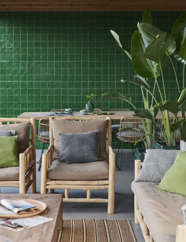 Más allá del baño y la cocina: 9 lugares infravalorados donde colocar azulejos en casa y que queden de revista