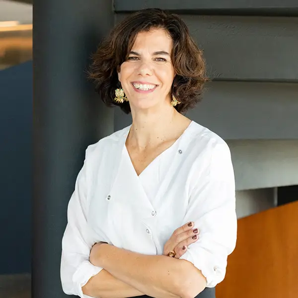 La directora de Arquitectura y Diseño elige las 10 lámparas que todo amante del diseño necesita en 2025
