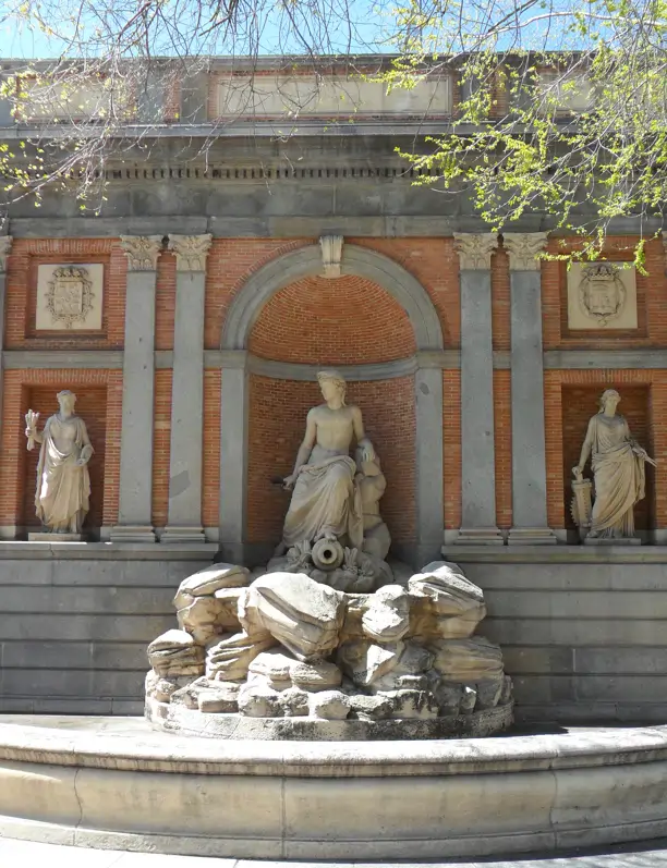 No es Roma: Madrid estrena su propia ‘Fontana di Trevi’ que podrás visitar este verano en el barrio más castizo