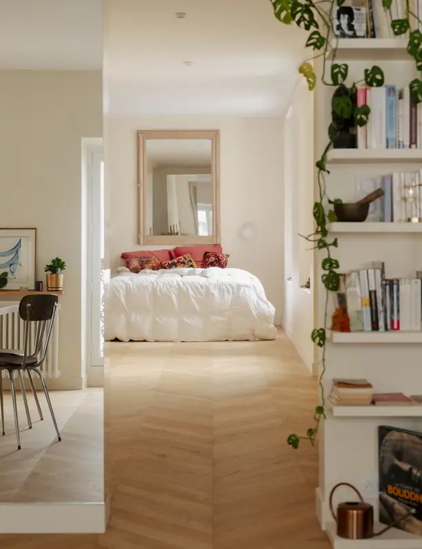 La reforma de un piso en ruinas y con palomas a un apartamento familiar de 75 m2 lleno de color y buena energía
