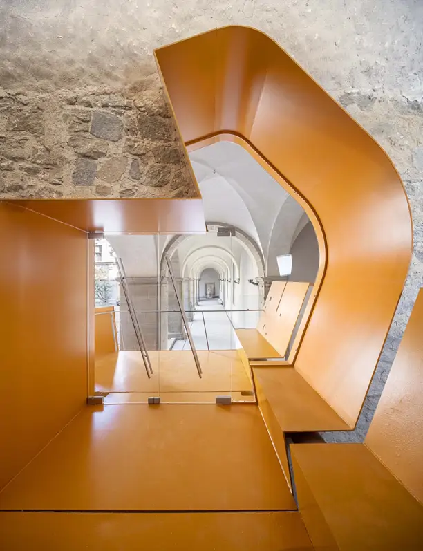 Exaltados por lo nuevo y enamorados de lo viejo: museos en Cataluña que renuevan edificios históricos