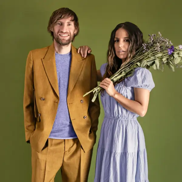 Ana Milena y Christophe Penasse, diseñadores de color: "Para sentir calma en casa, necesitamos mucha decoración y color"
