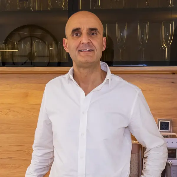 Rubén Rodríguez, director de cocinas Suarco: "Si cruzas la cocina con una olla hirviendo para escurrirla, algo está mal diseñado"