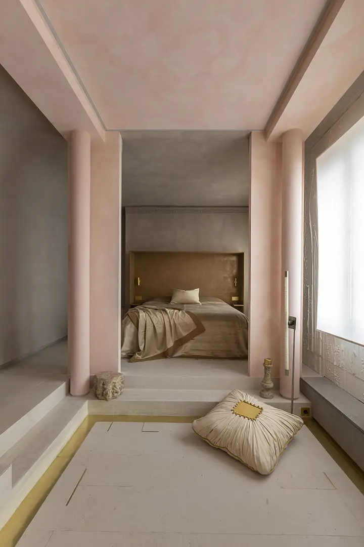 Dormitorio en tonos pastel decorado por S de Studio
