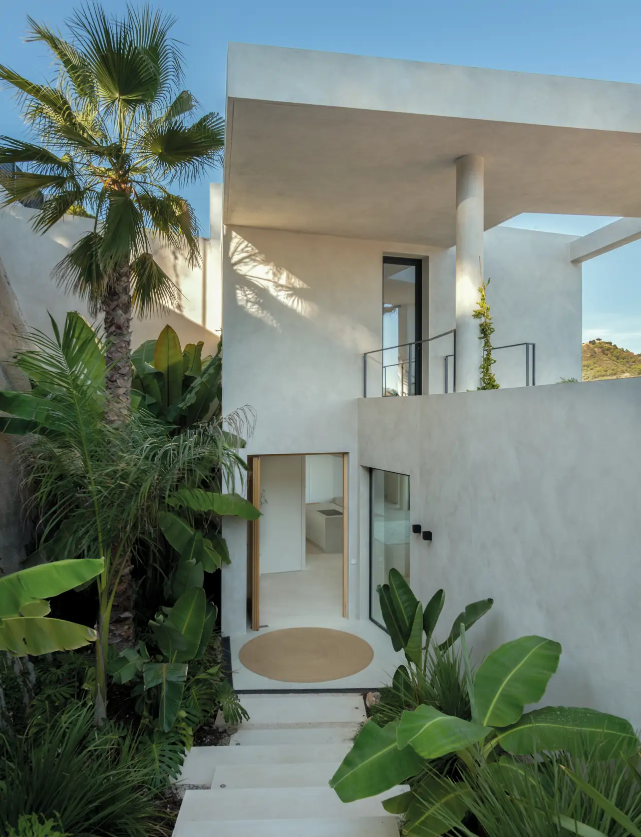 Casa moderna y blanca