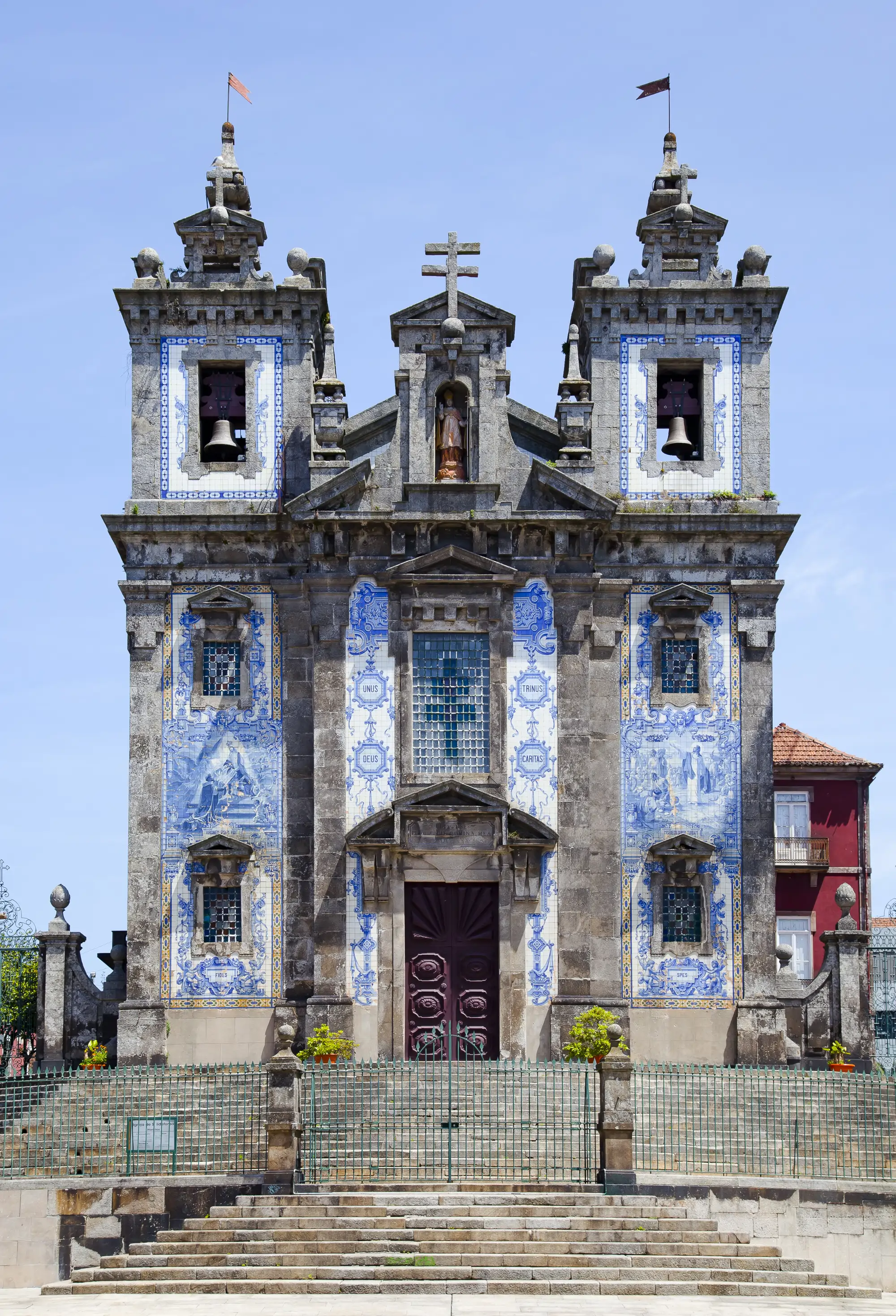 3. Iglesia de San Ildefonso, Oporto, Portugal