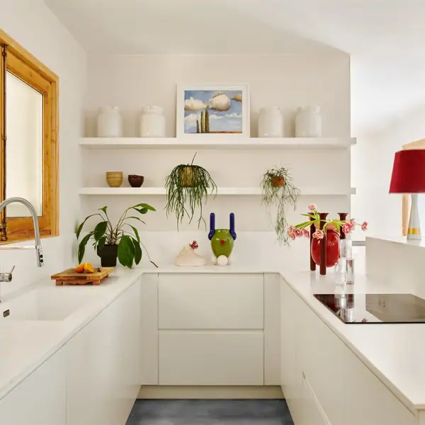 Cocinas con forma de U: 7 FOTOS con la distribución de moda para aprovechar espacios en cocinas pequeñas, medianas y grandes
