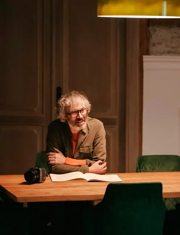 James Rhodes, pianista: "Encuentro la felicidad cuando llego a casa y enciendo esta lámpara que tengo en el salón"