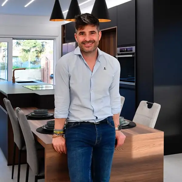 Daniel Colino, reformista de cocinas: "Si volviera a reformar mi propia cocina, no azulejaría toda la pared"