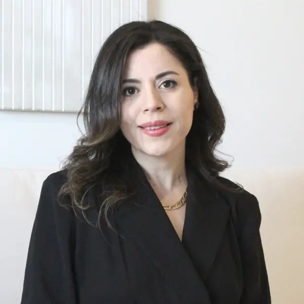 Cristina Amoroso, interiorista: "El 60% de los salones en España tiene una única lámpara de techo para iluminar y no es lo correcto"