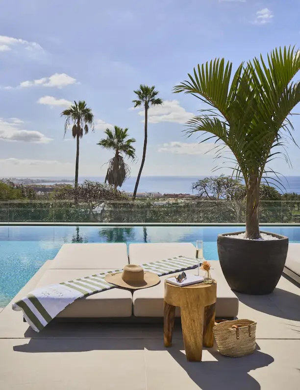 Un hotel en Tenerife para descubrir el lujo silencioso y "dejar el mundo atrás"