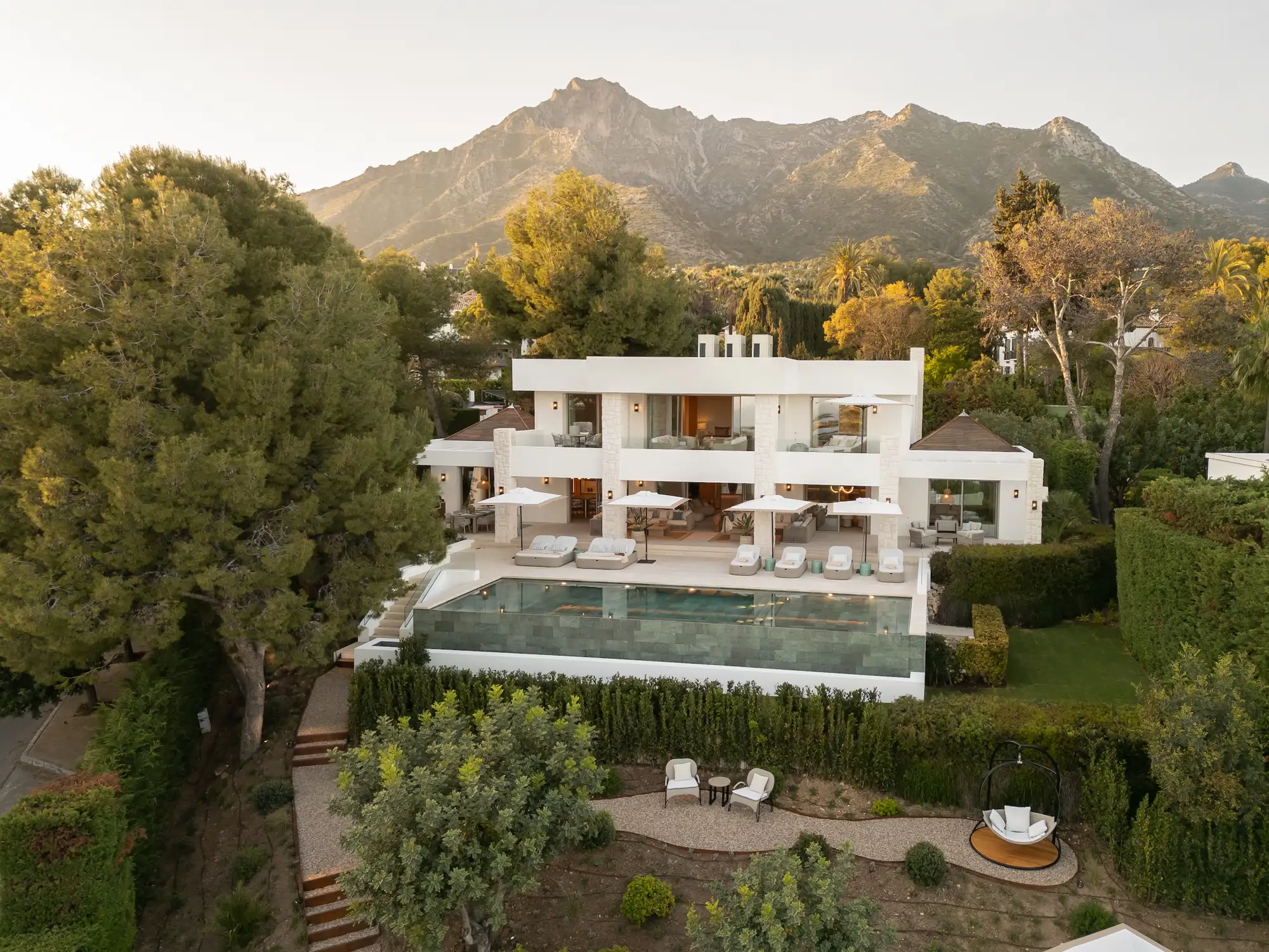 villa en medio de la naturaleza