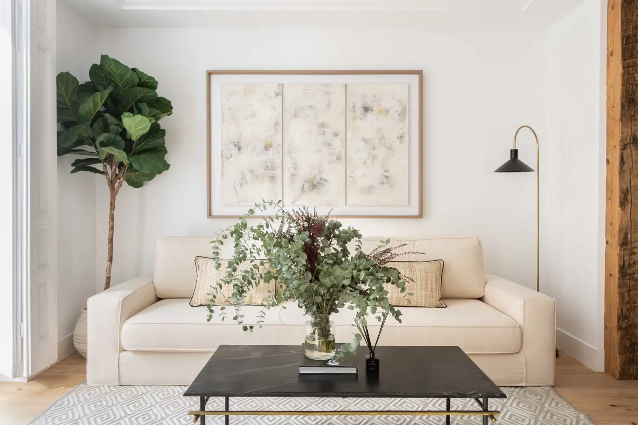 Zona de estar de un piso en Jorge Juan, Madrid. Home staging: Paula Mataix 
