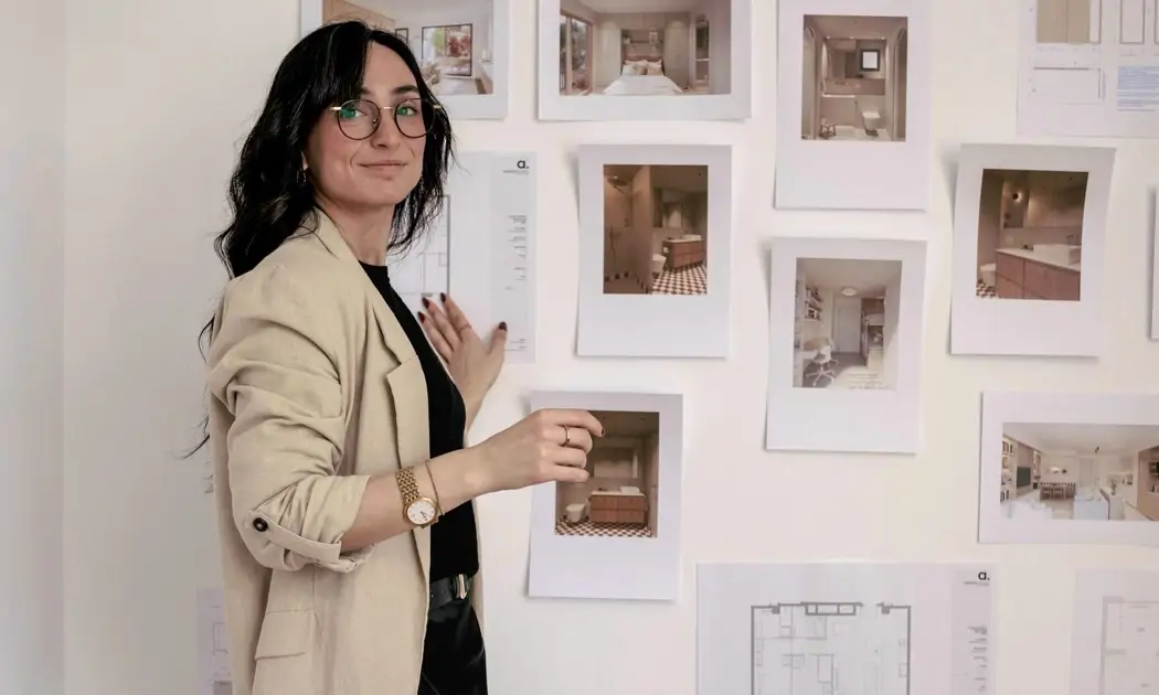 Andrea Navarro, interiorista: "Los clientes suelen inclinarse por lo que ven en redes y corren el riesgo de tener casas frías e impersonales"