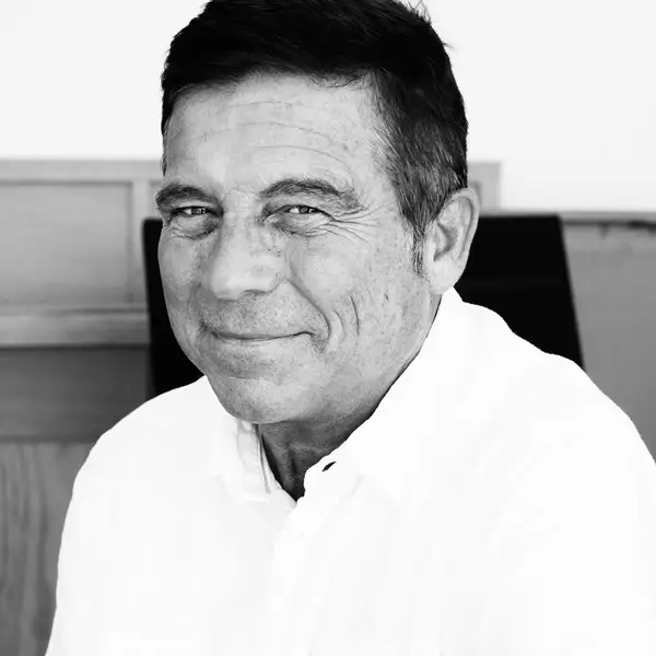 Alberto Campo Baeza, arquitecto: "Os recomiendo reservar en la estantería un sitio para estos 9 libros. Me lo agradeceréis"