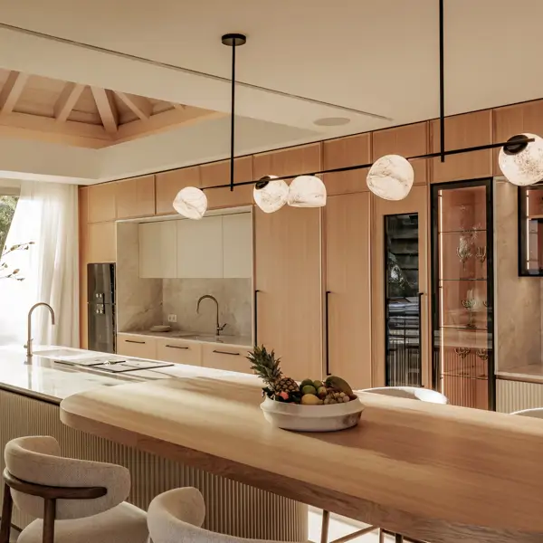 Los interioristas Lucía Casaus y Alexis González redefinen el lujo mediterráneo con la reforma de esta casa en Marbella
