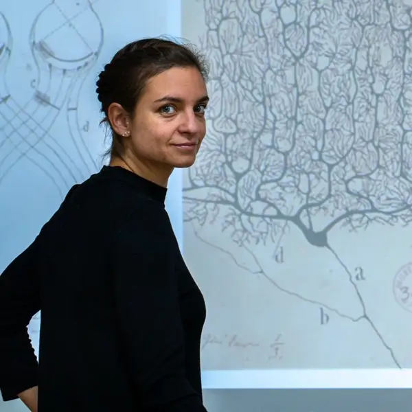 Ana Mombiedro, arquitecta y neuropsicóloga: "Si quieres bloquear la radiación, tienes que poner las persianas por fuera de la ventana"