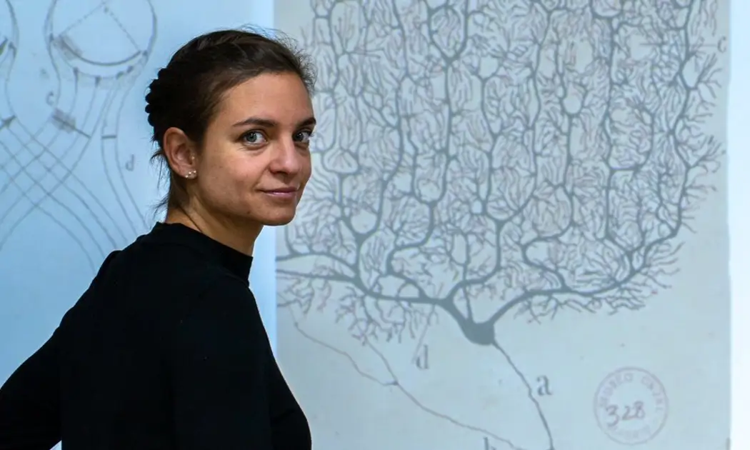 Ana Mombiedro, arquitecta y neuropsicóloga: "Si quieres bloquear la radiación, tienes que poner las persianas por fuera de la ventana"