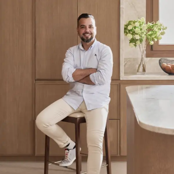 Pedro Baños, experto en cocinas: "En 2026 la tendencia será lograr que las cocinas floten y la tecnología sea invisible"