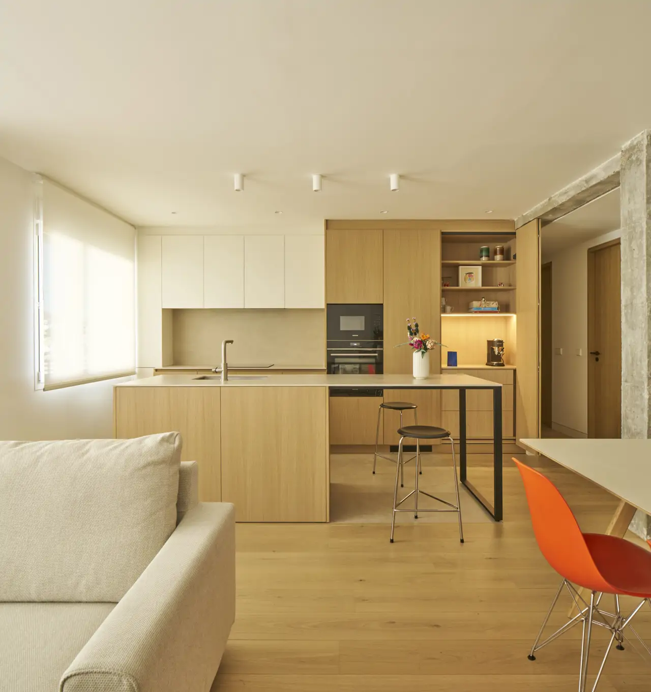 Nayra Iglesias, arquitecta: "Una cocina en línea no es un pasillo. El ...