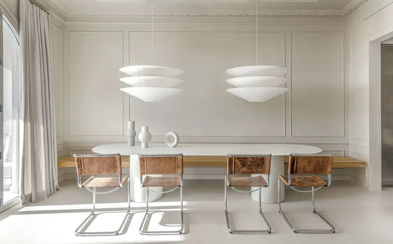 15 comedores minimalistas que demuestran que menos no es sinónimo de frío